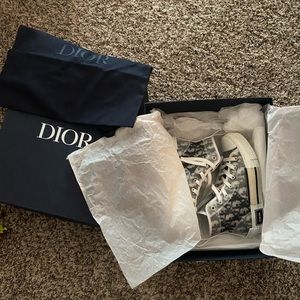 Dior sneaker size 36